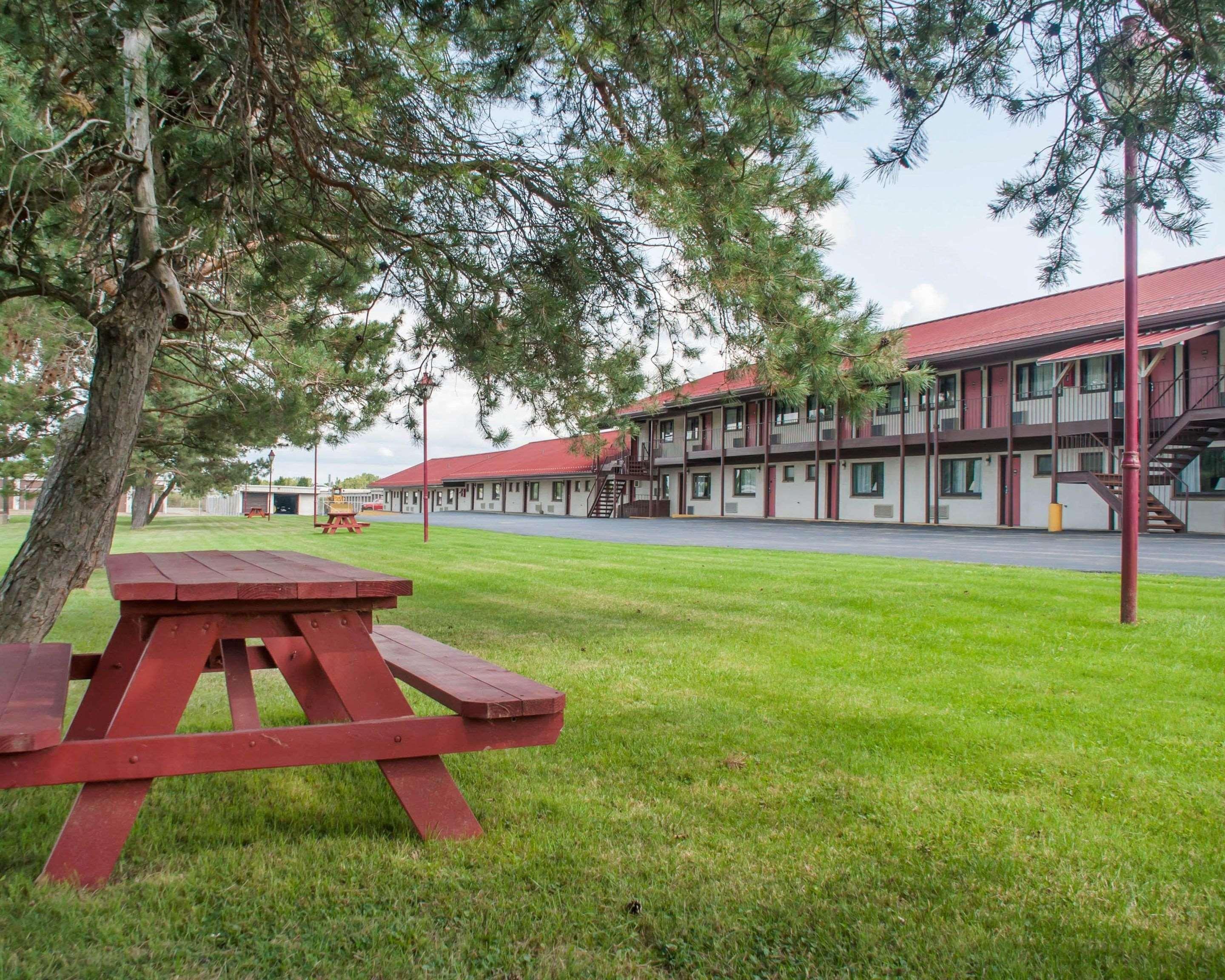 Econo Lodge Buffalo South Blasdell Extérieur photo