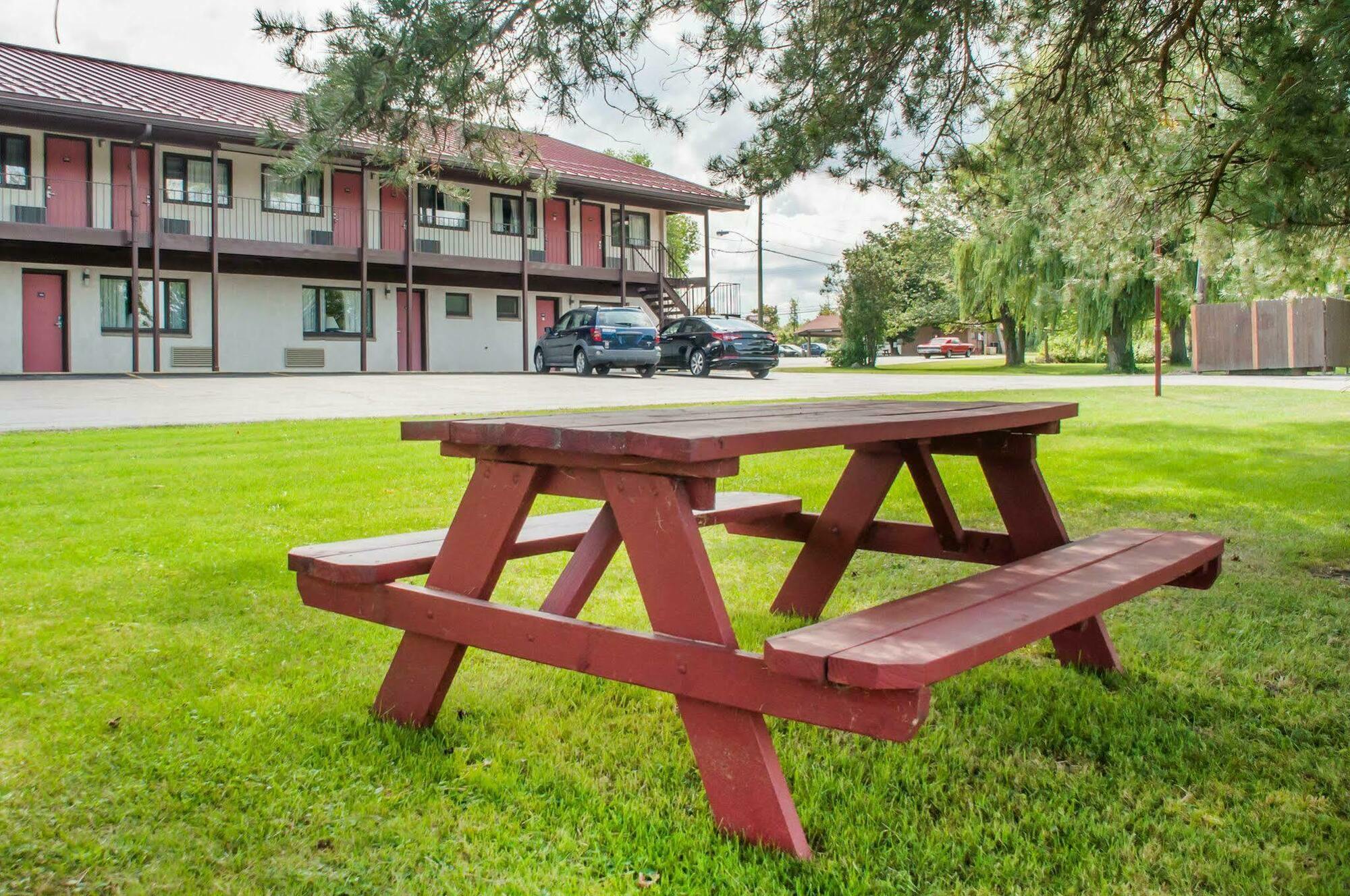 Econo Lodge Buffalo South Blasdell Extérieur photo